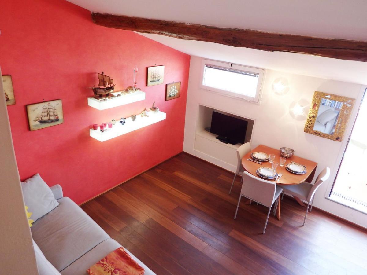Lägenhet på 35 m² i Lerici, med 1 sovrum och 1 badrum  Lägenhet Exteriör bild
