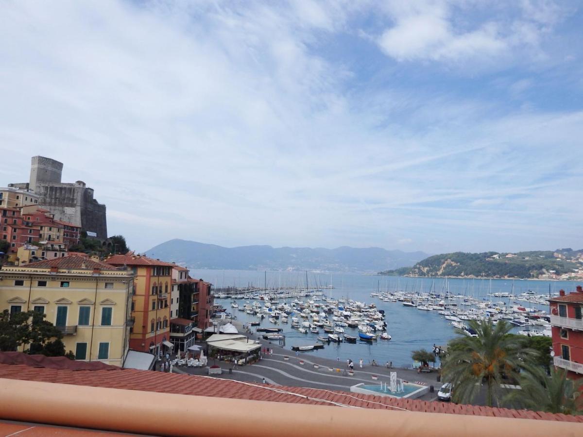 Lägenhet på 35 m² i Lerici, med 1 sovrum och 1 badrum  Lägenhet Exteriör bild