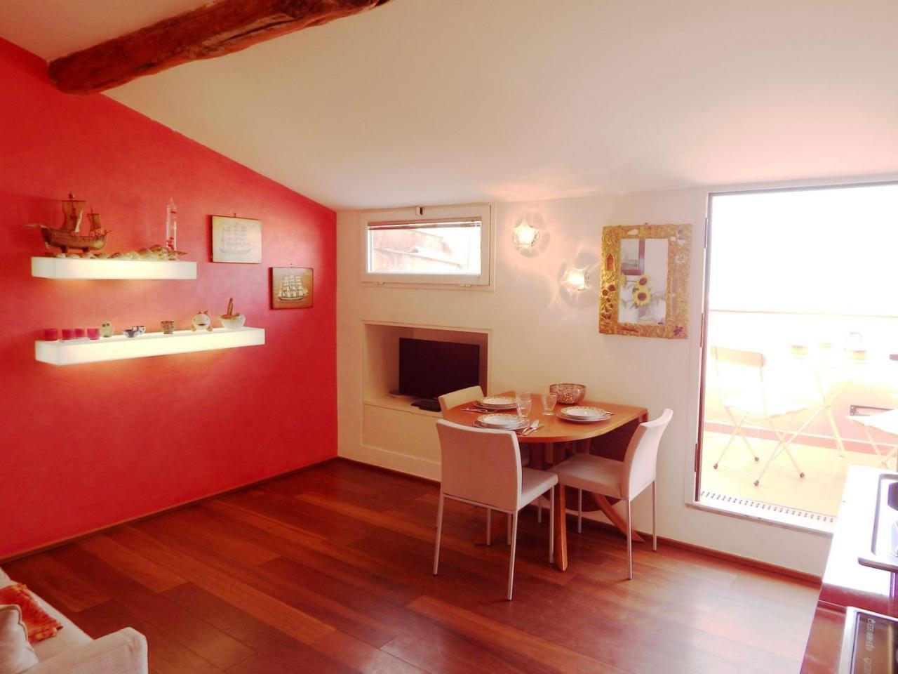 Lägenhet på 35 m² i Lerici, med 1 sovrum och 1 badrum  Lägenhet Exteriör bild
